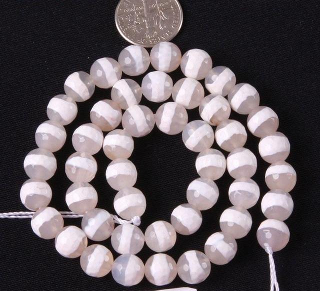 Gem-inside 8mm Faceted Fire Agates