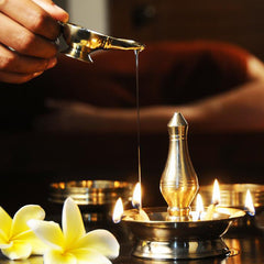 Cosmetics  Zedoary Ceylon Cinnamon Leaf  Essential Base Oil